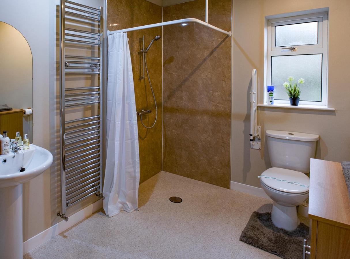 Causeway Lodge بوشميلس المظهر الخارجي الصورة