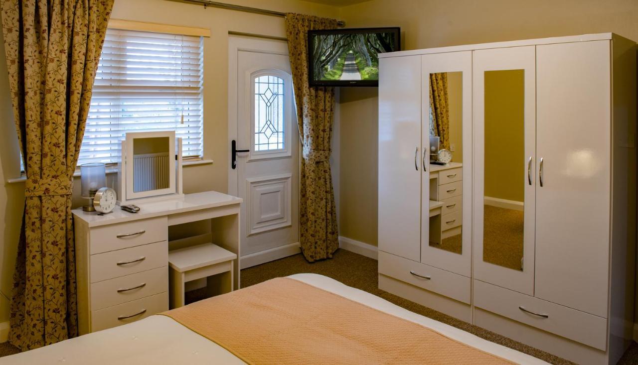 Causeway Lodge بوشميلس المظهر الخارجي الصورة