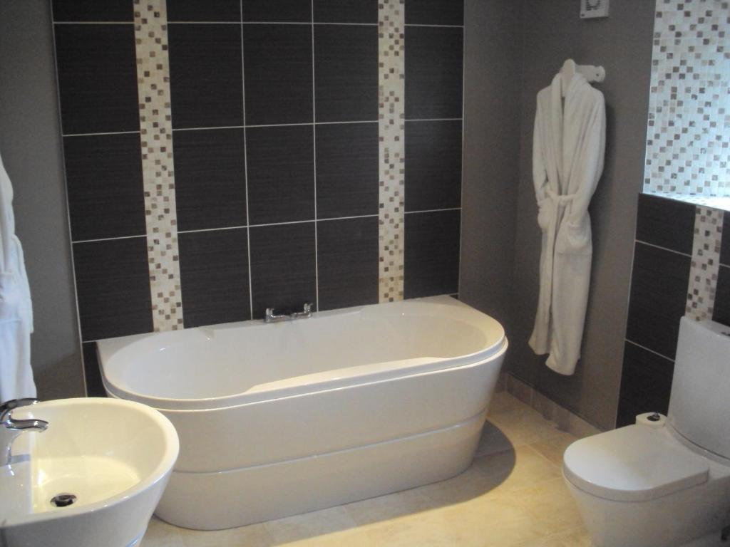 Causeway Lodge بوشميلس الغرفة الصورة